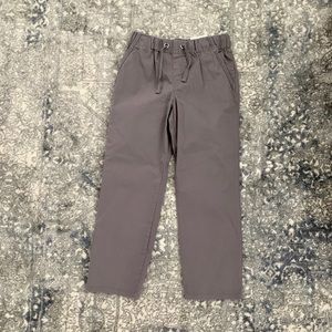 Tommy Bahama Kid’s Size 7 Pants in Grey